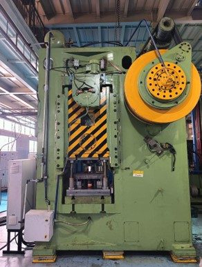 600톤 프레스 – Kavia Engineering